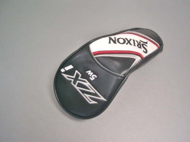 送料込み　未使用　スリクソン　ＺＸi　キャット　合皮素材　黒白赤　５Ｗ用　ヘッドカバー_画像1