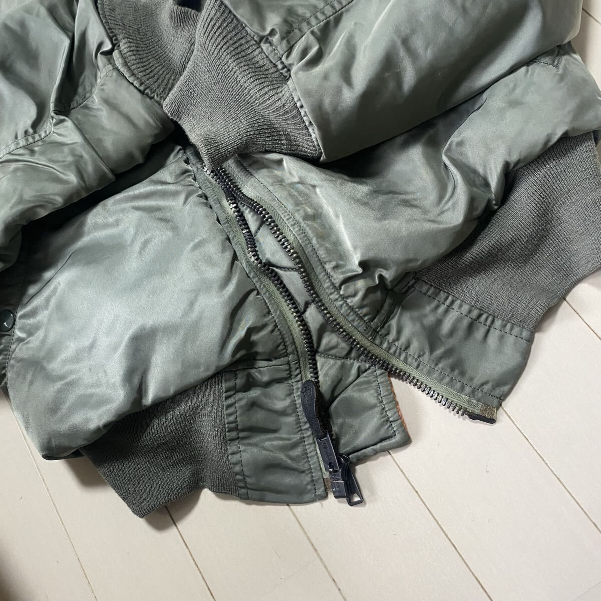 【ALPHA INDUSTRIES, INC.】フライトジャケット TYPE MA-1 1033_画像8