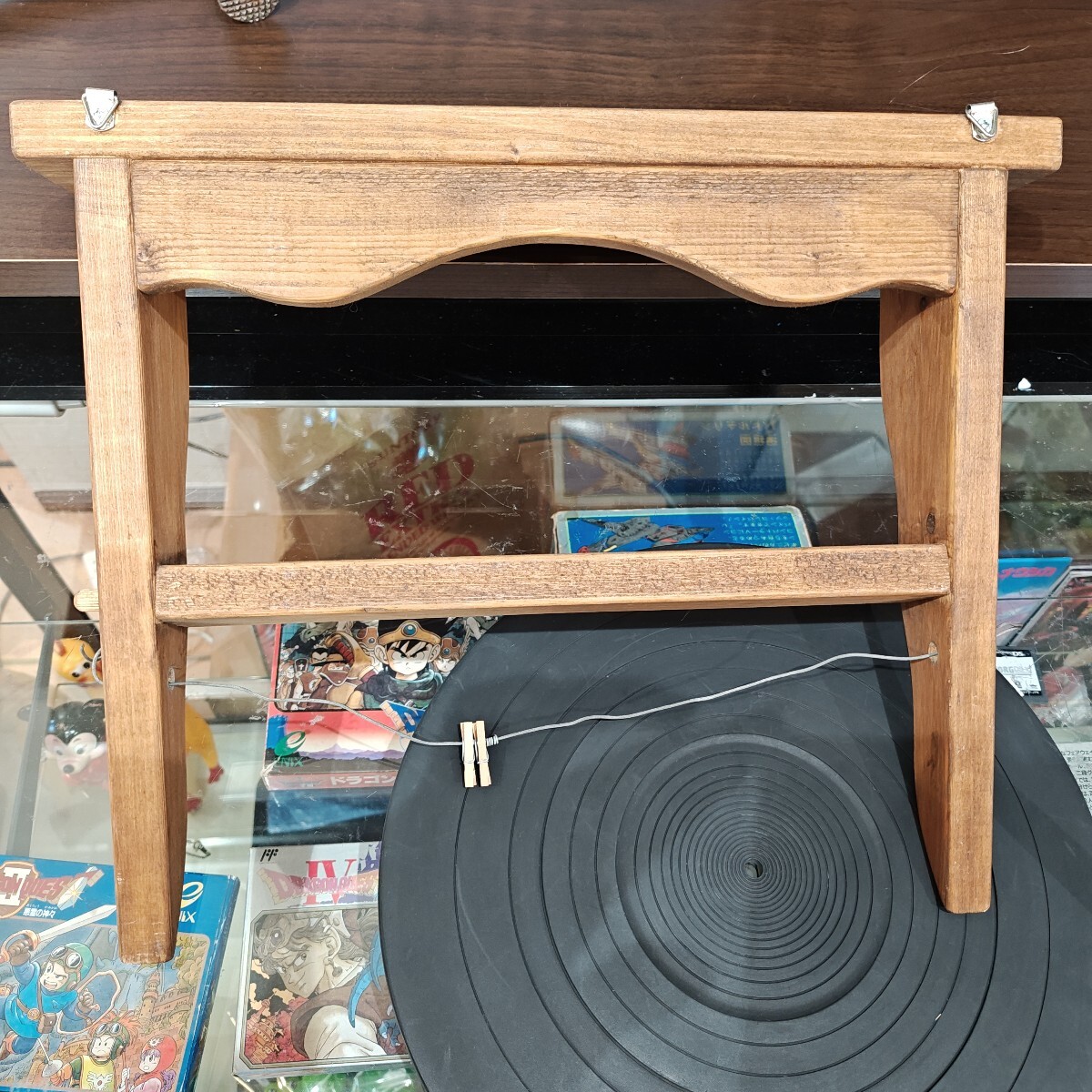 ９０８８　日本古風堂　 木製 アンティーク木製壁掛けラック　　幅37cm 高さ30 奥行き9cm　_画像8