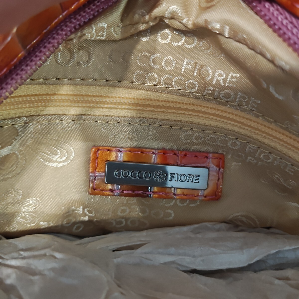 ９３０３４　日本古風堂　COCCO FIORE クロコダイル風ハンドバッグ　_画像9