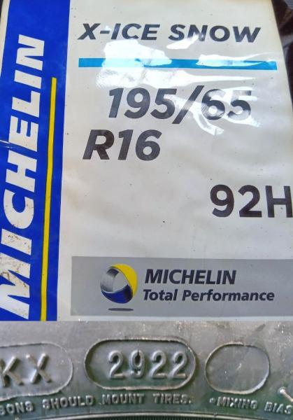 【東大宮】未使用 ミシュラン MI 195/65R16 X-ICE SNOW 2022年制 4本 ライズ レックス ロッキー