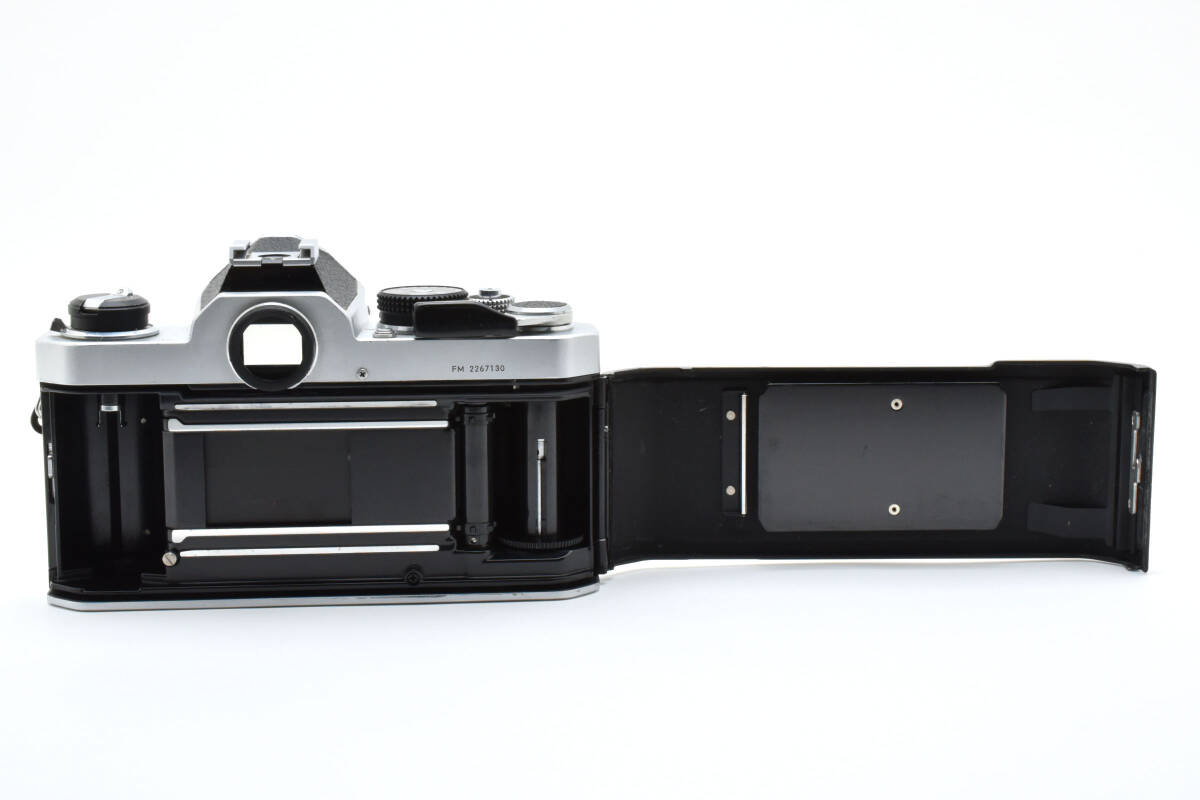 5279 【良品】 Nikon FM SLR 35mm Film Camera Silver Tested, New Seals ニコン MFフィルムカメラ