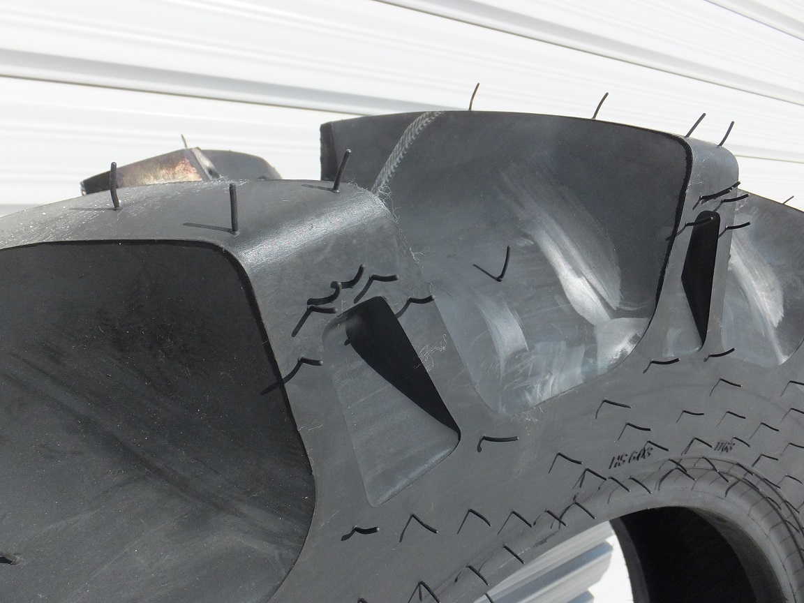 新品　8.3-22 チューブ 1本　韓国製　トラクター タイヤ 用　 ST HR 8.3-22 4PR 後輪 タイヤ トラクター タイヤ チューブ 要在庫確認