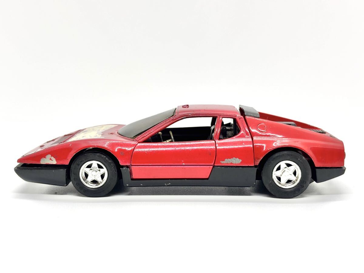 EIDAICORPORATION フェラーリ 365 GTBB 1/28サイズ 日本製 ミニカー 昭和レトロ レトロ玩具 おもちゃ 永大 エイダイ FERRARI_画像3
