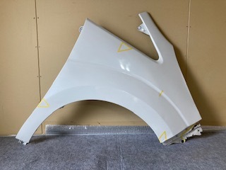 RP3/RP4/RP5 ステップワゴン スパーダ 後期 純正 右フェンダー