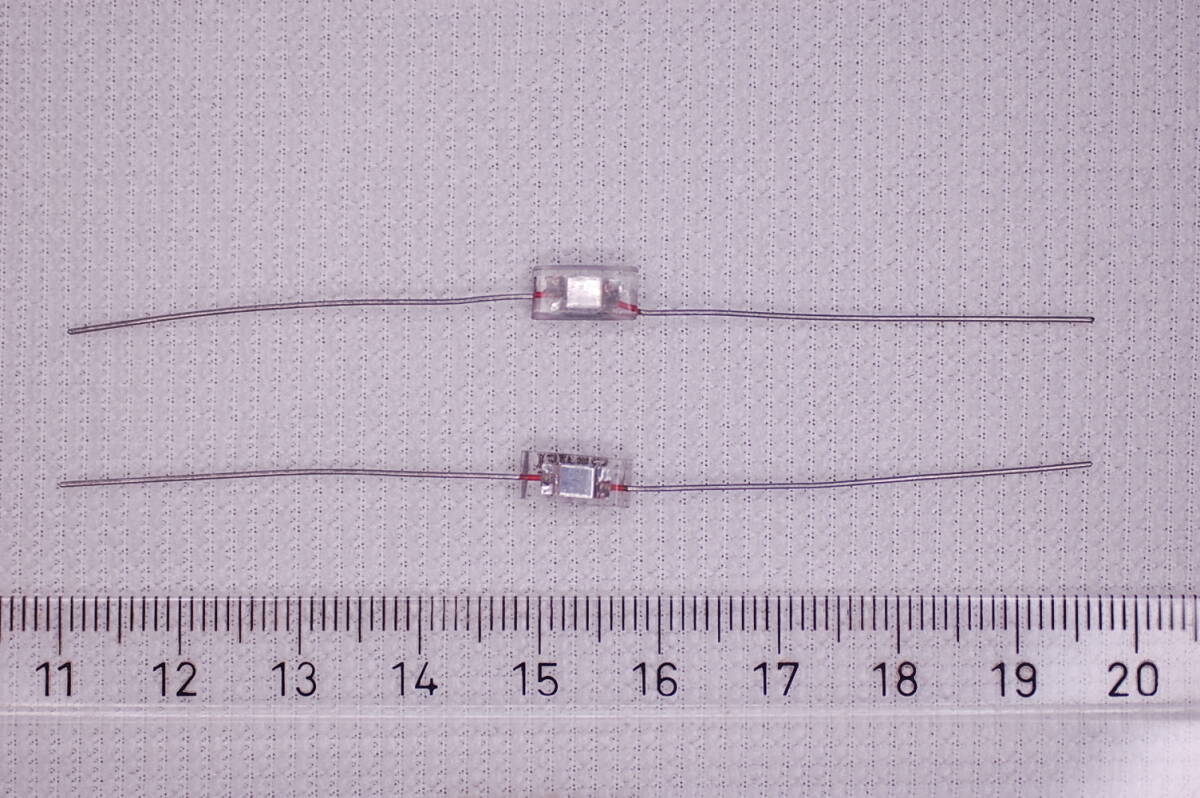  стекло конденсатор 130pF CGW 2 шт 