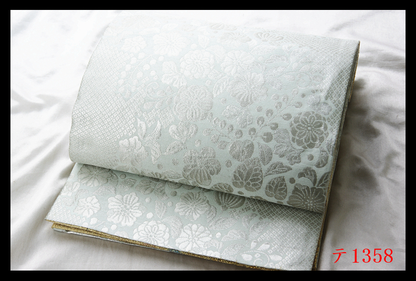 蔵【テ1358】西陣逸品　振袖可　ふくれ織　辻ヶ花紋　金色地　正絹純金糸両面六通高級美術袋帯　新品同様◇検簪着物名古屋帯和装小物帯締め_画像3