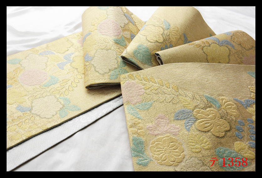 蔵【テ1358】西陣逸品　振袖可　ふくれ織　辻ヶ花紋　金色地　正絹純金糸両面六通高級美術袋帯　新品同様◇検簪着物名古屋帯和装小物帯締め_画像5