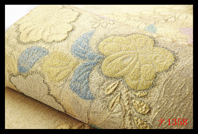 蔵【テ1358】西陣逸品　振袖可　ふくれ織　辻ヶ花紋　金色地　正絹純金糸両面六通高級美術袋帯　新品同様◇検簪着物名古屋帯和装小物帯締め_画像8