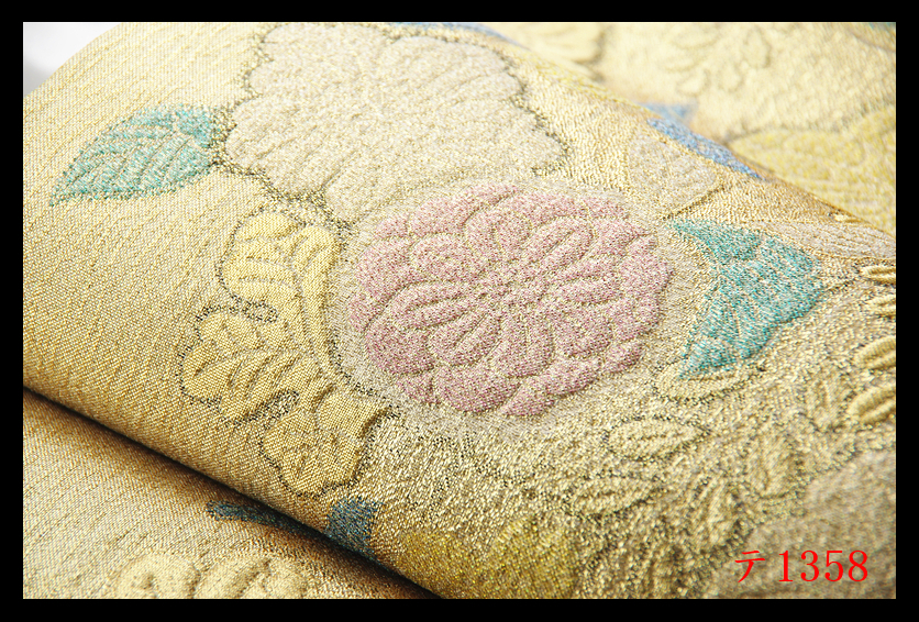 蔵【テ1358】西陣逸品　振袖可　ふくれ織　辻ヶ花紋　金色地　正絹純金糸両面六通高級美術袋帯　新品同様◇検簪着物名古屋帯和装小物帯締め_画像9