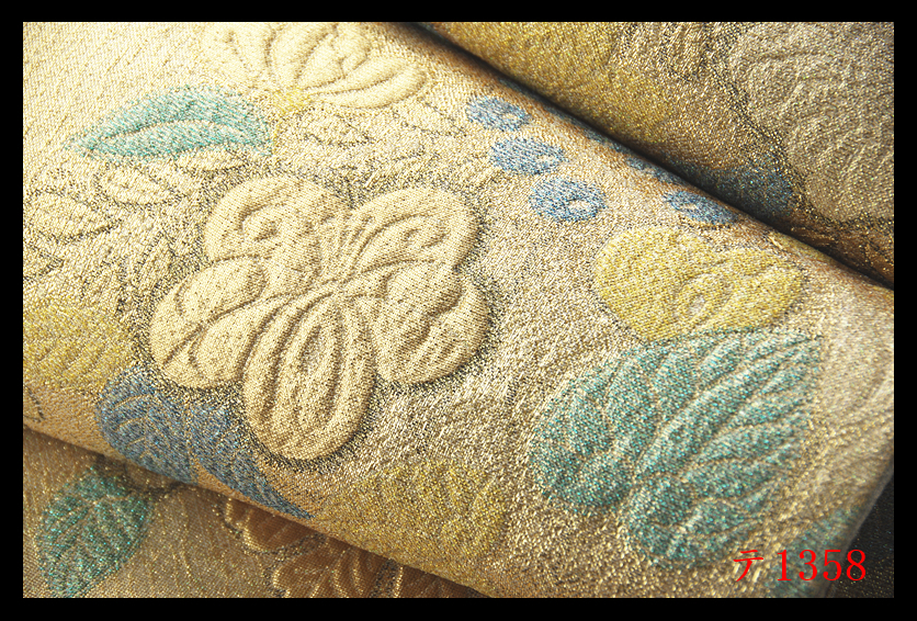 蔵【テ1358】西陣逸品　振袖可　ふくれ織　辻ヶ花紋　金色地　正絹純金糸両面六通高級美術袋帯　新品同様◇検簪着物名古屋帯和装小物帯締め_画像7