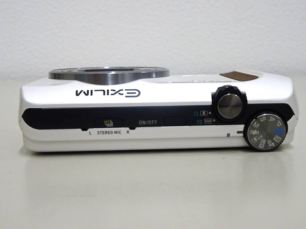 【18171】 美品　CASIO カシオ　HIGH SPEED　EXILIM 　EX-ZR400 コンパクトデジタルカメラ　ホワイト