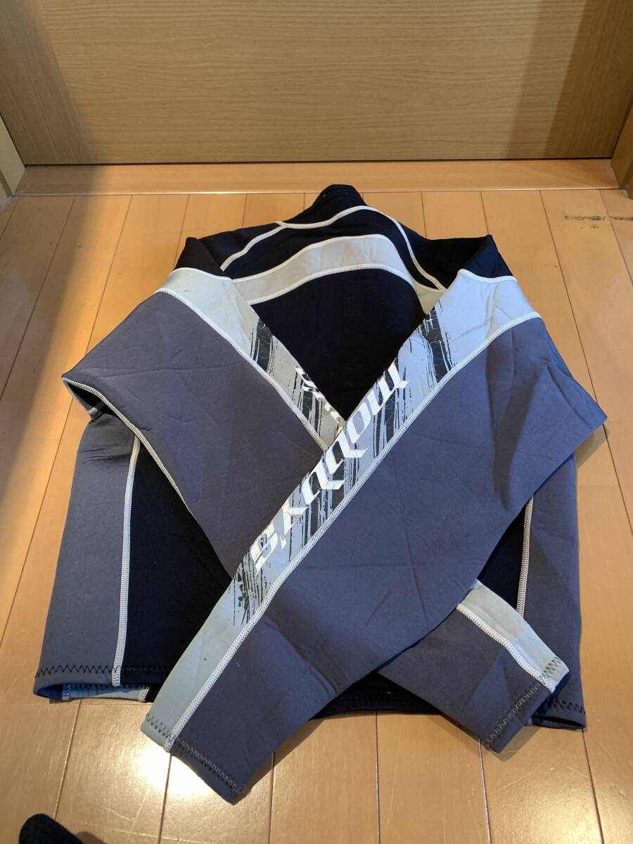 モビーズ　ウエットスーツ　ジェットスキー　L 大阪　堺市　手渡し送料無料　数回使用　値下　ロングジョンとタッパー　レディース格安_画像4