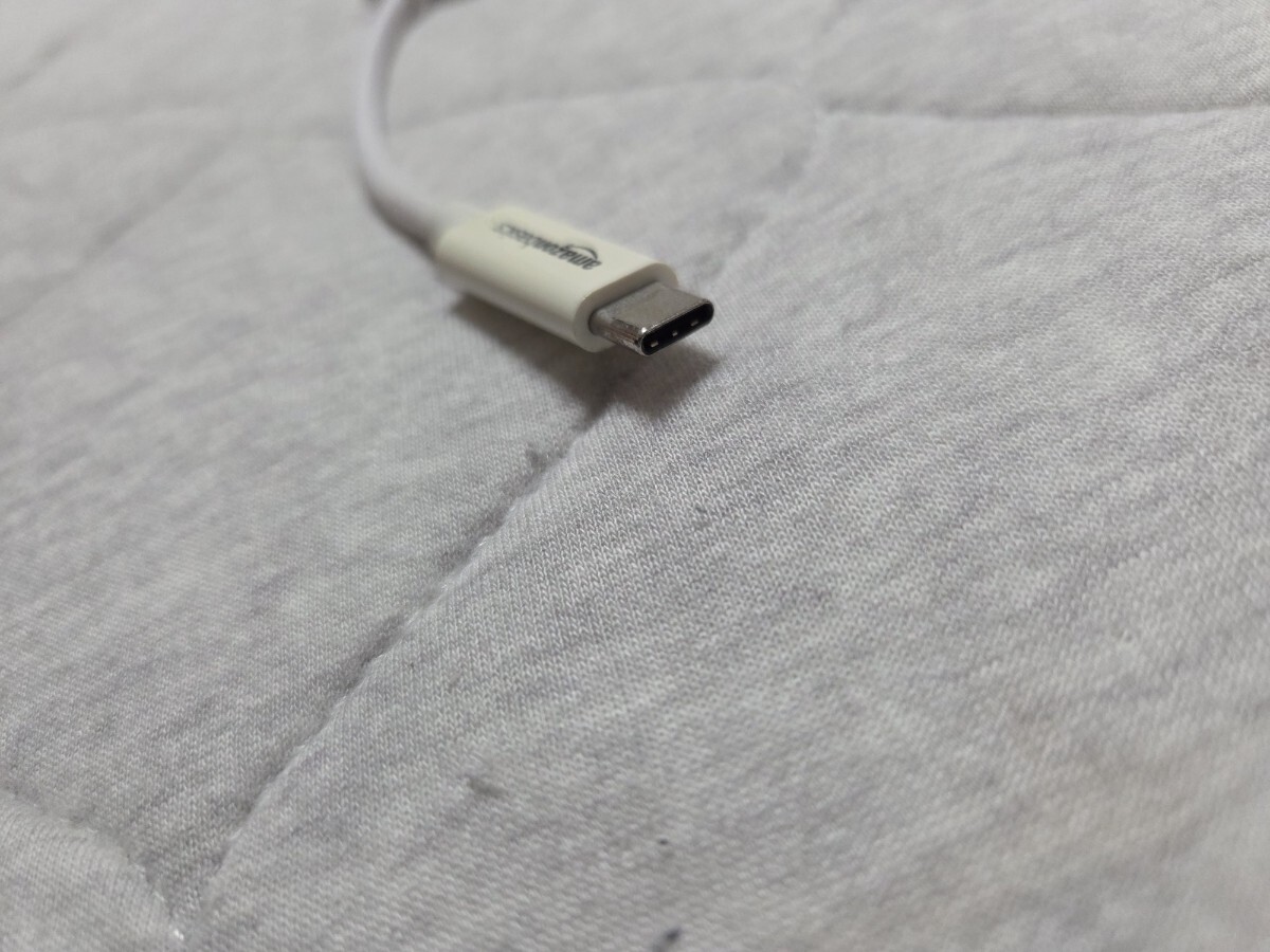 Amazonベーシック USBケーブル (3.1タイプC - Displayport) ホワイト　中古品_画像4