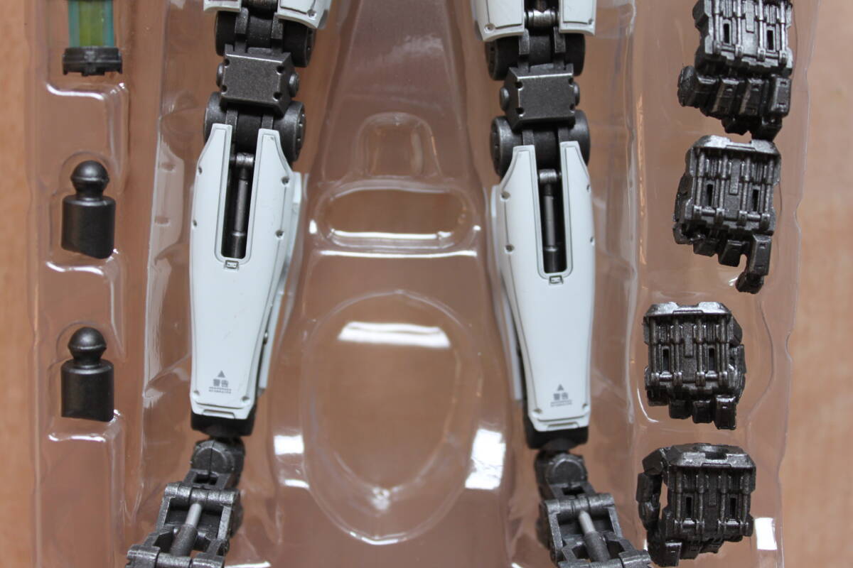 1/6可動フィギュア 全長約31cm PEWPEWGUN ピューピューガン　PINYIKE 憑依売 ピンイーカー ROBOTIC NUDEODY_画像7