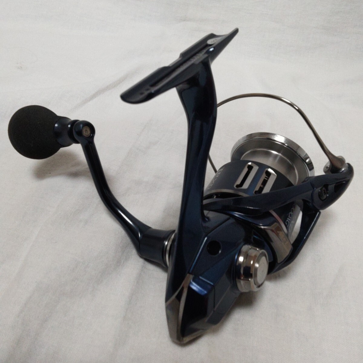 シマノ　21 ツインパワー XD C3000XG【送料込み価格】_画像5