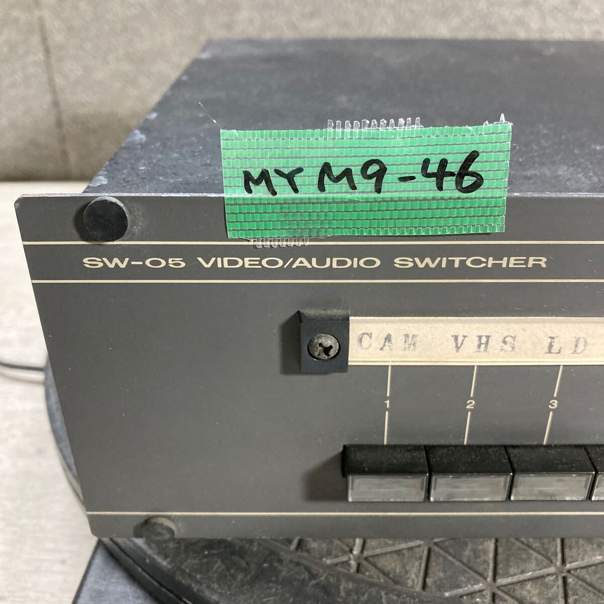 MYM9-46 激安 Victor VIDEO/AUDIO SWITCHER SW-05 通電未確認 中古現状品 ※3回再出品で処分_画像2