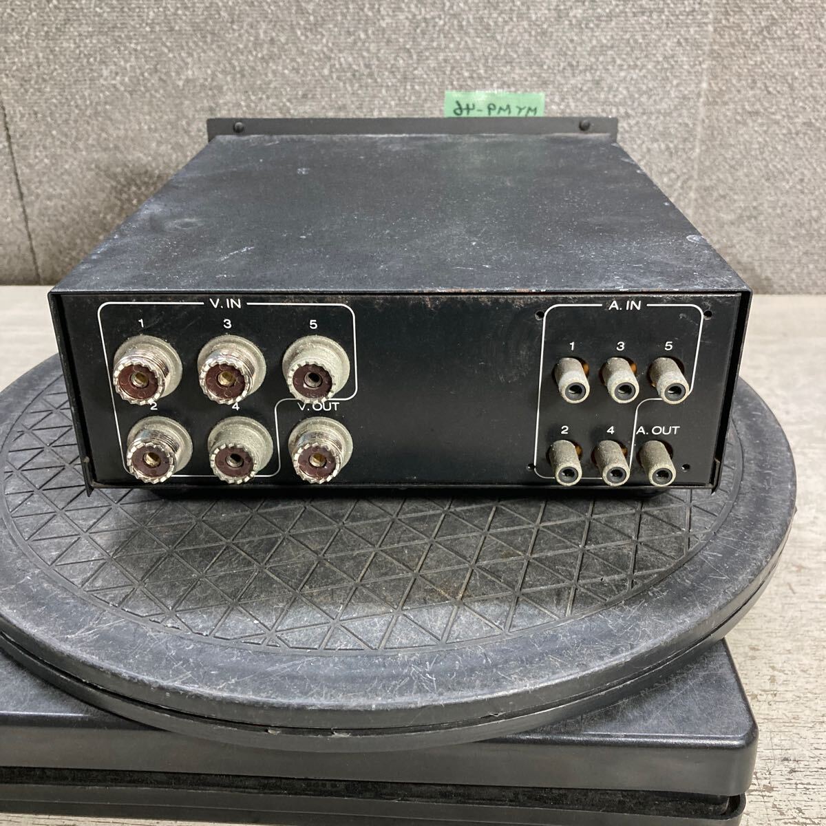 MYM9-46 激安 Victor VIDEO/AUDIO SWITCHER SW-05 通電未確認 中古現状品 ※3回再出品で処分_画像5