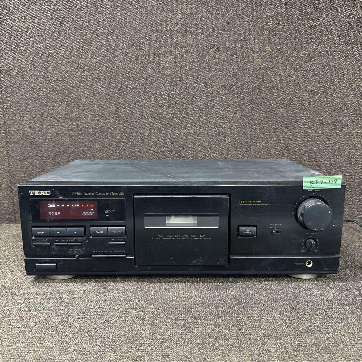 KD9-139 激安 カセットデッキ TEAC R-560 STEREO CASSETTE DECK 簡易動作確認済み 中古現状品