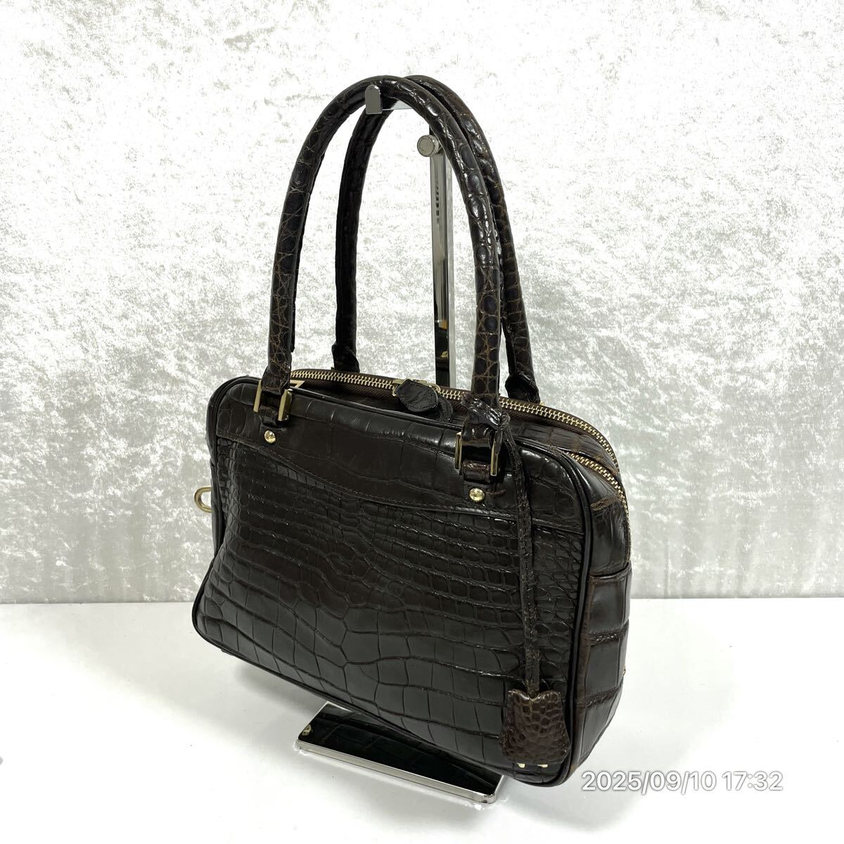 カルロスファルチ CROCODAIL クロコダイル JRA マットクロコ ブラウンカラー ワニ革 エキゾチックレザー バンドバッグ かばん 鞄_画像1