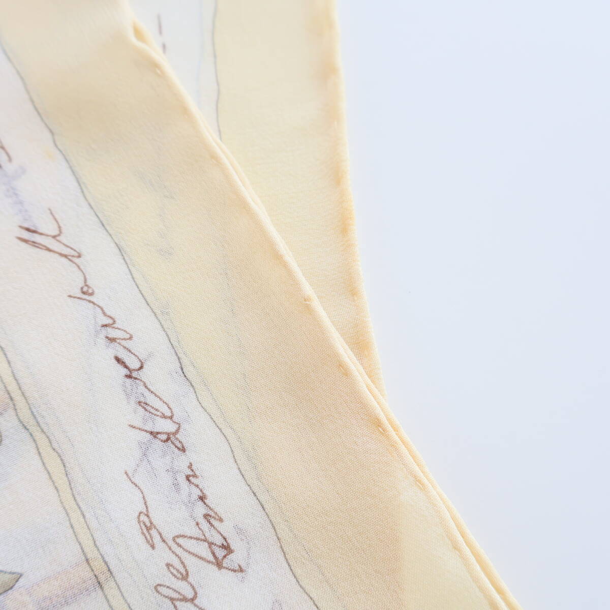 ■訳あり　Salvatore Ferragamo サルヴァトーレ フェラガモ　シルク　ストール■_画像9