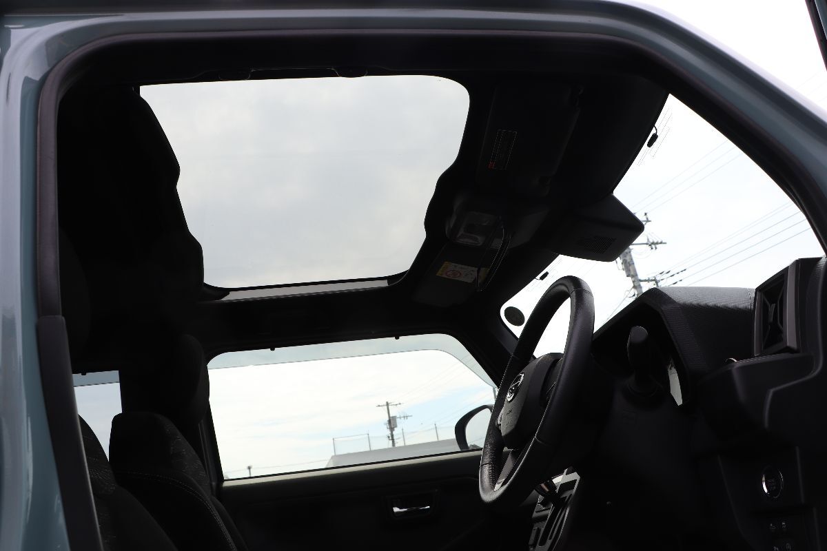 タフト　上級グレードGクロムベンチャー　スカイルーフ　ナビ　地デジ　バックカメラ　車検2年 　全國名義変更無料　オートサイドブレーキ