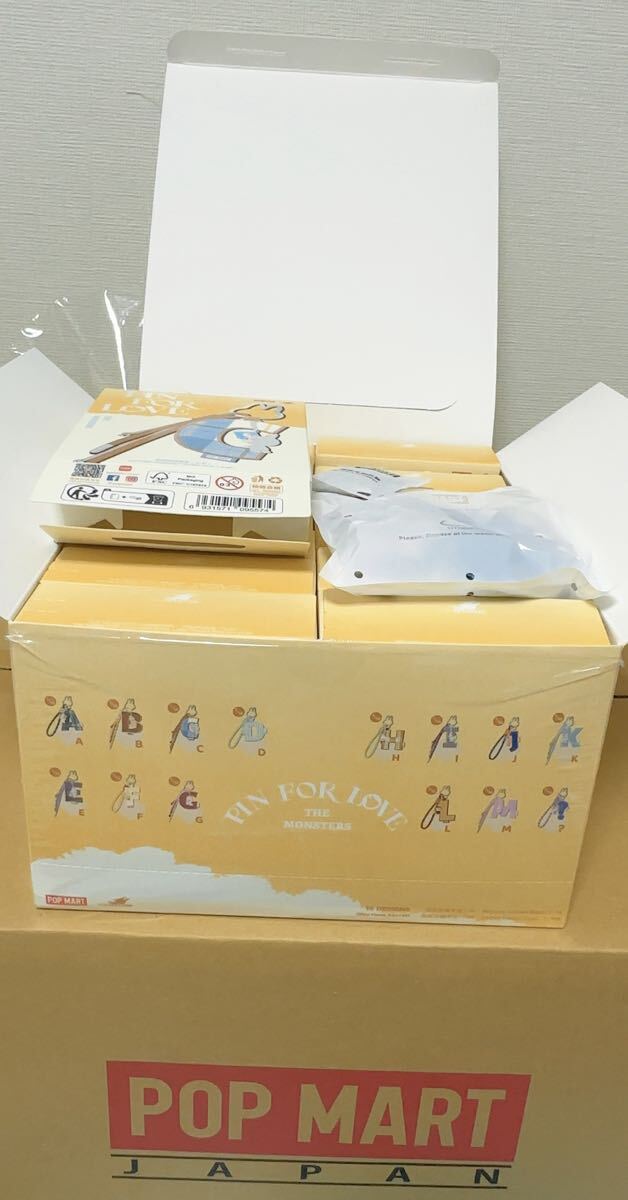 【L】新商品販売 袋未開封ラブブ PIN FOR LOVE ストラップ チャーム LABUBU ポップマート アルファベット イニシャル ぬいぐるみ _画像4