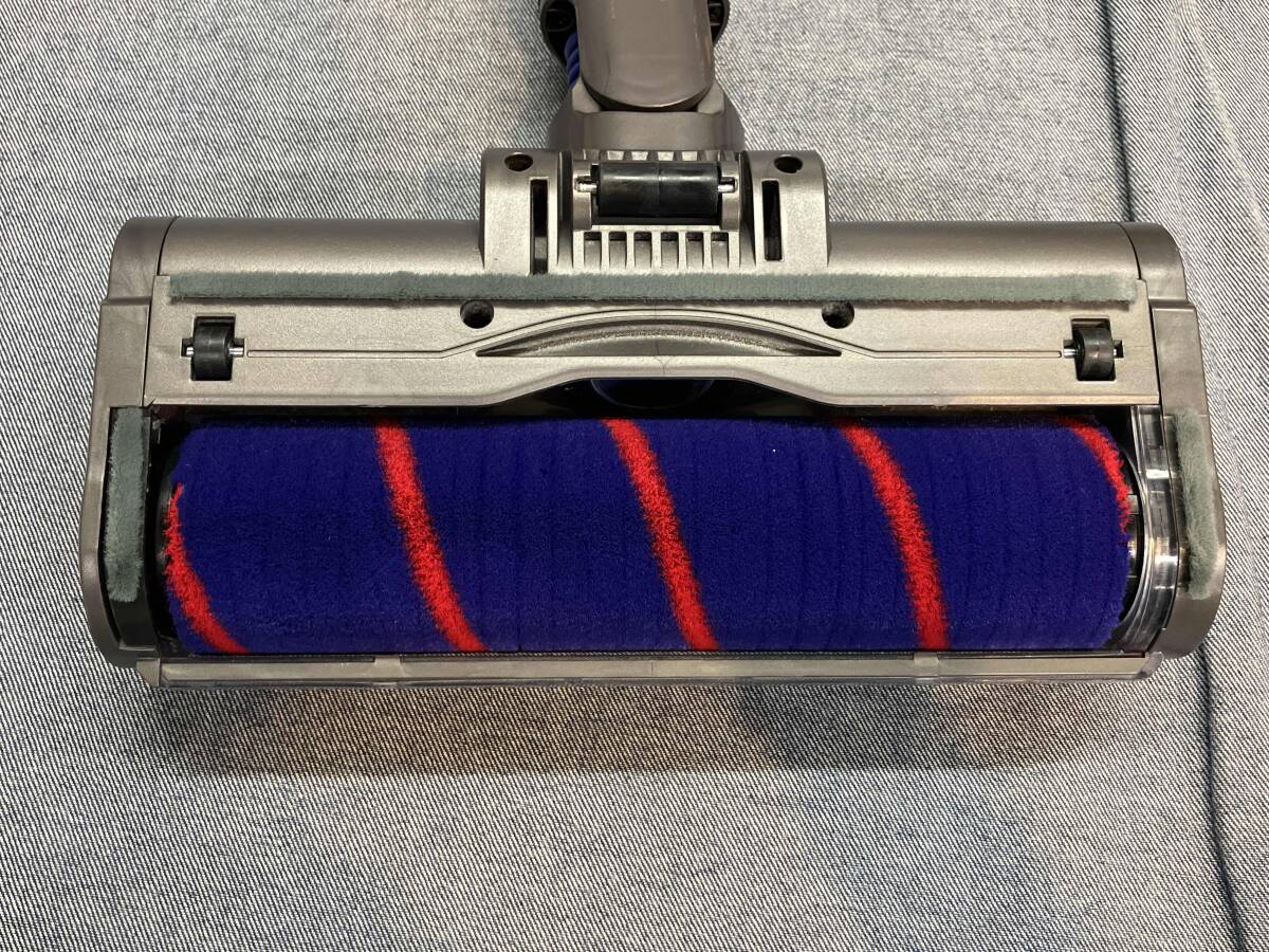 dyson Dyson V8 Slim Fluffy SV10KSLM 掃除機(▲15-10-01)_画像8