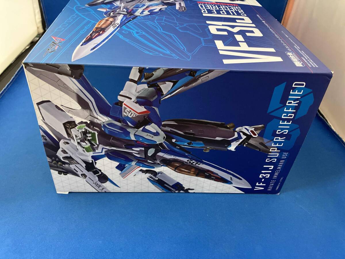 DX超合金 VF-31J スーパージークフリード(ハヤテ?インメルマン機) リバイバルVer. マクロスΔ