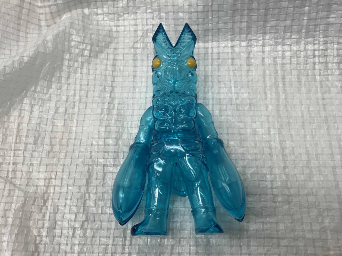 現状品 宇宙忍者 バルタン星人 クリアブルーver. ウルトラ怪獣シリーズ 2004 SPECIAL イトーヨーカドー限定 円谷プロ_画像1