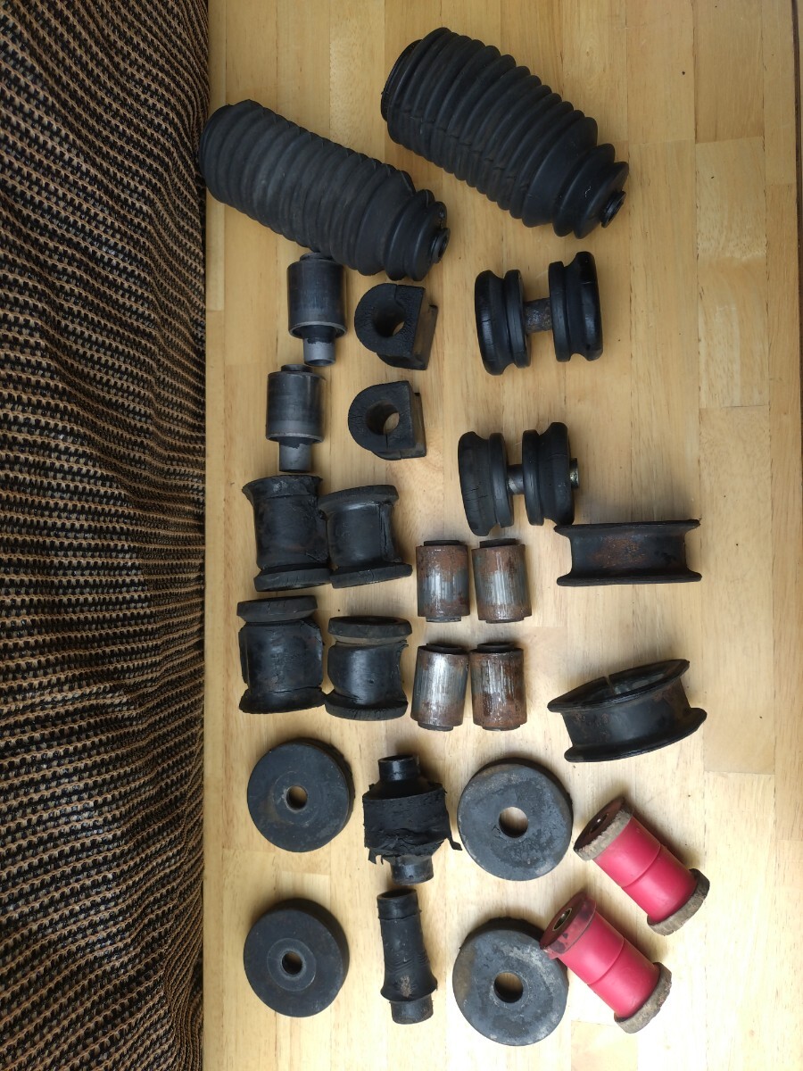 s30 240z ブッシュセット ダンパー ブーツ (ゴムブッシュ、ウレタンブッシュ)_画像6