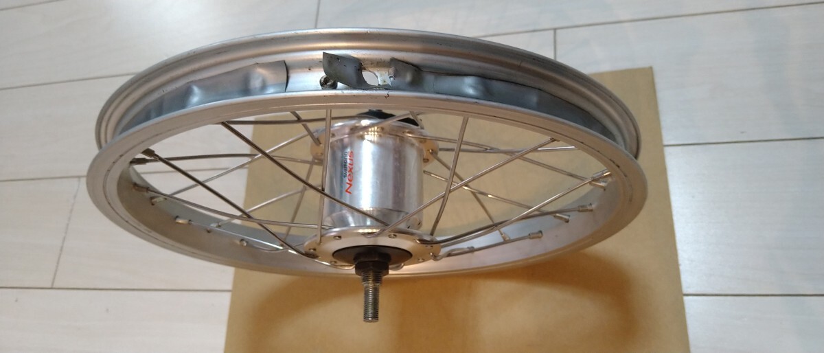 トレンクル ハブダイナモ LEDライト フロントホイール 14インチ シマノ パナソニック_画像3