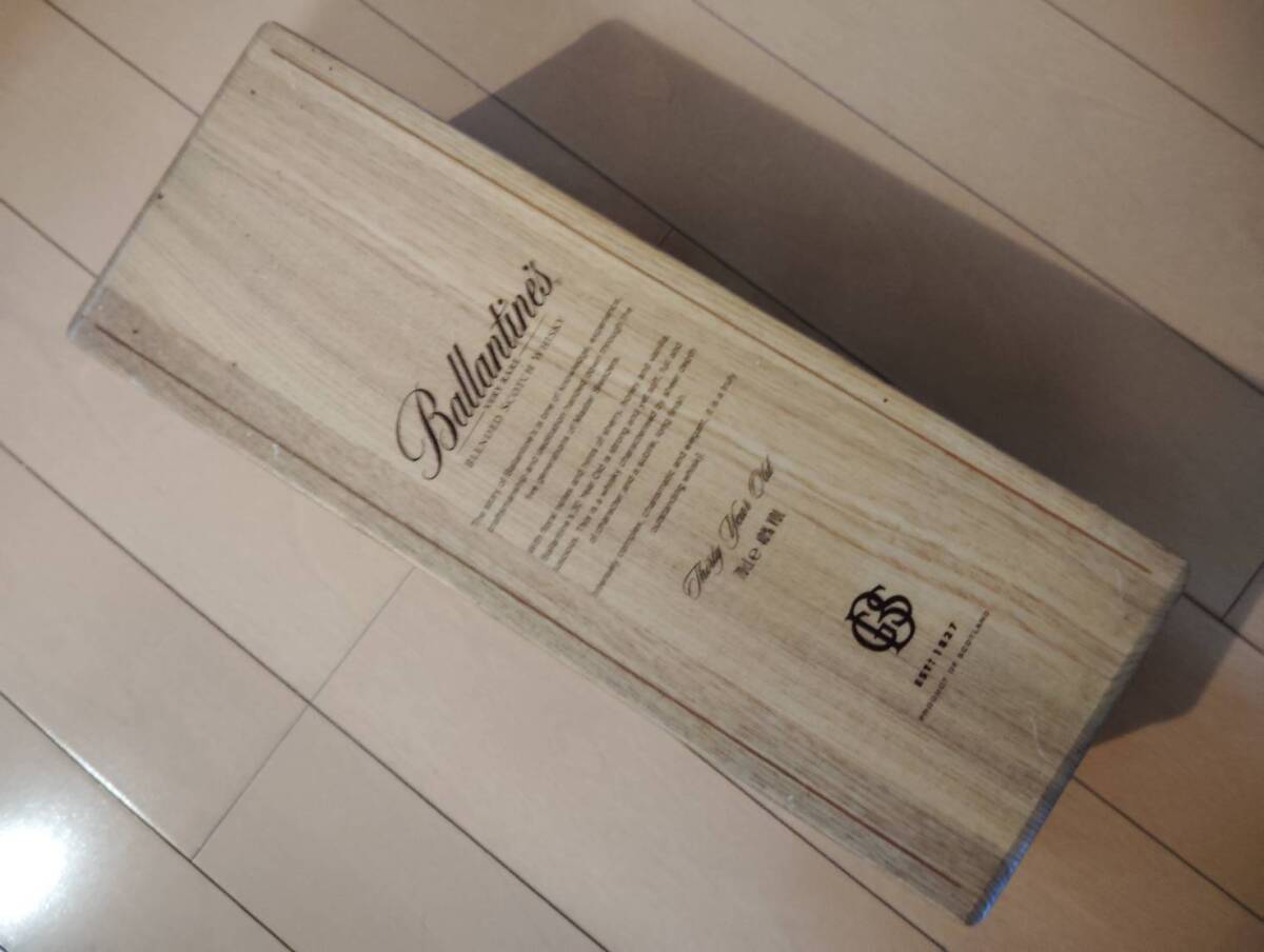 【空き瓶】 Ballantine's バランタイン 30年 BLENDED SCOTCH WHISKEY ブレンデッド スコッチウイスキー 700ml 40％ 箱付 洋酒_画像8