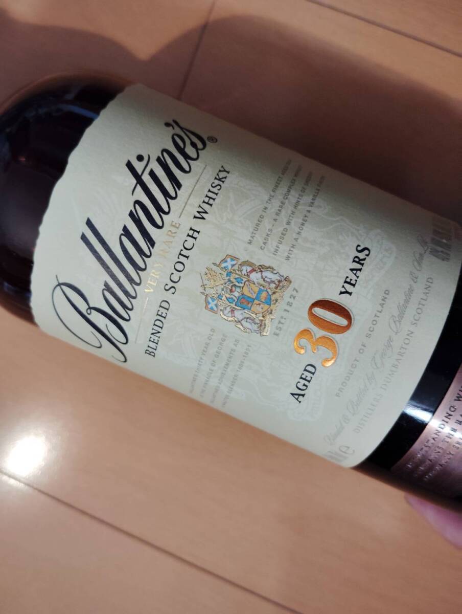 【空き瓶】 Ballantine's バランタイン 30年 BLENDED SCOTCH WHISKEY ブレンデッド スコッチウイスキー 700ml 40％ 箱付 洋酒_画像4