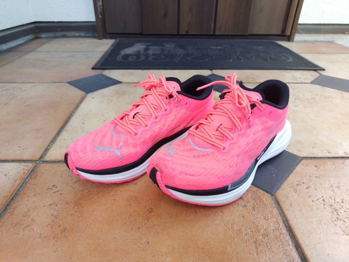 ★超美品★プーマ★ ランニングシューズ ★ディビィエイトニトロ２★ 　レディース　２４．０ｃｍ_画像3