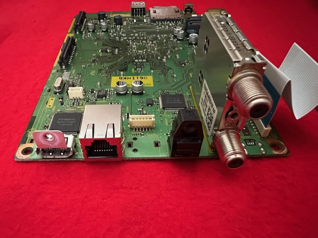 動(dòng)作品　Panasonic DMR-BW680 ブルーレイレコーダー から取外した 純正 VEP79245A SD/HDMI/チューナーマザーボー(Z15)