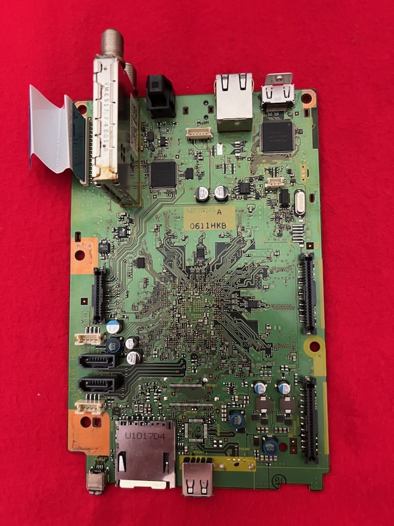 動(dòng)作品　Panasonic DMR-BW680 ブルーレイレコーダー から取外した 純正 VEP79245A SD/HDMI/チューナーマザーボー(Z15)
