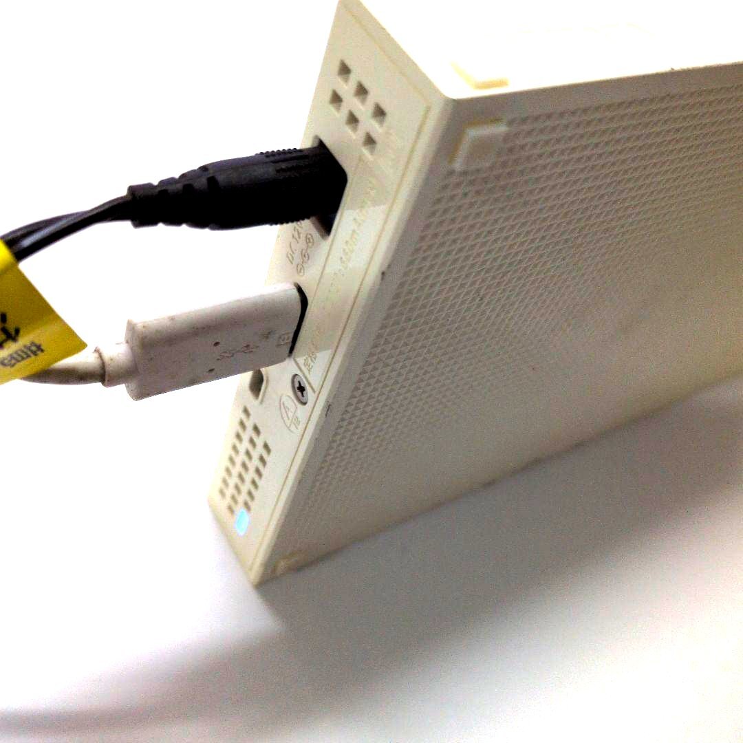 【送料無料】通電確認OK HDCZ-UT 外付けハードディスク 1.81TB_画像1