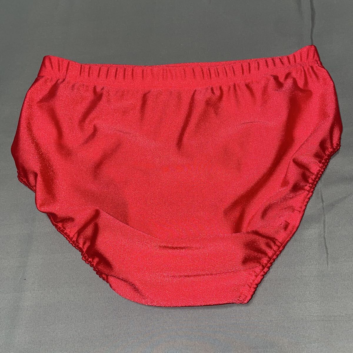 レディーススポーツショーツ　赤色　LLサイズ フルバックショーツ　伸縮生地
