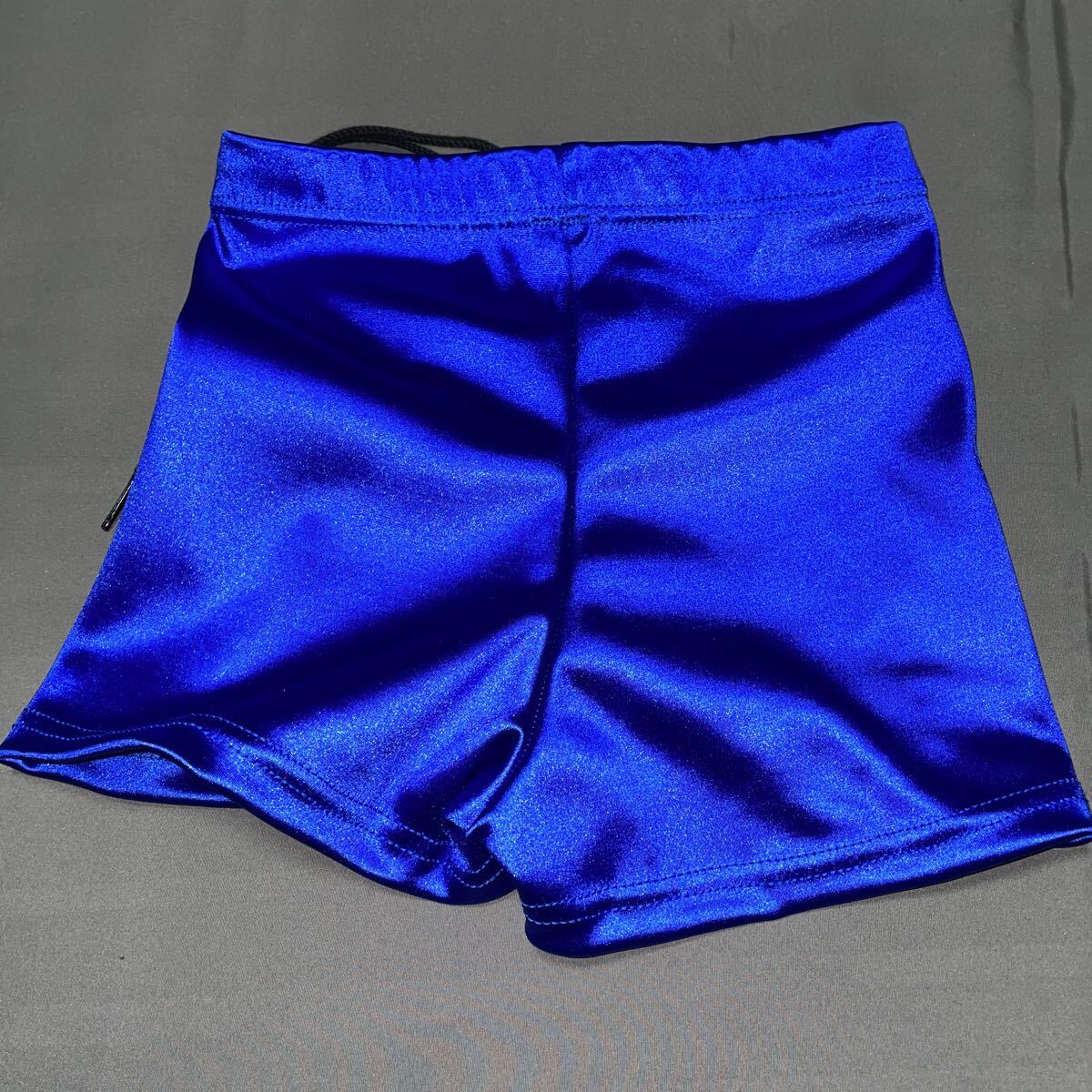 陸上競技タイツ　青色　Mサイズ 伸縮生地　ナイロン93% ポリウレタン7% 光沢厚手ニット生地　横伸縮生地_画像2