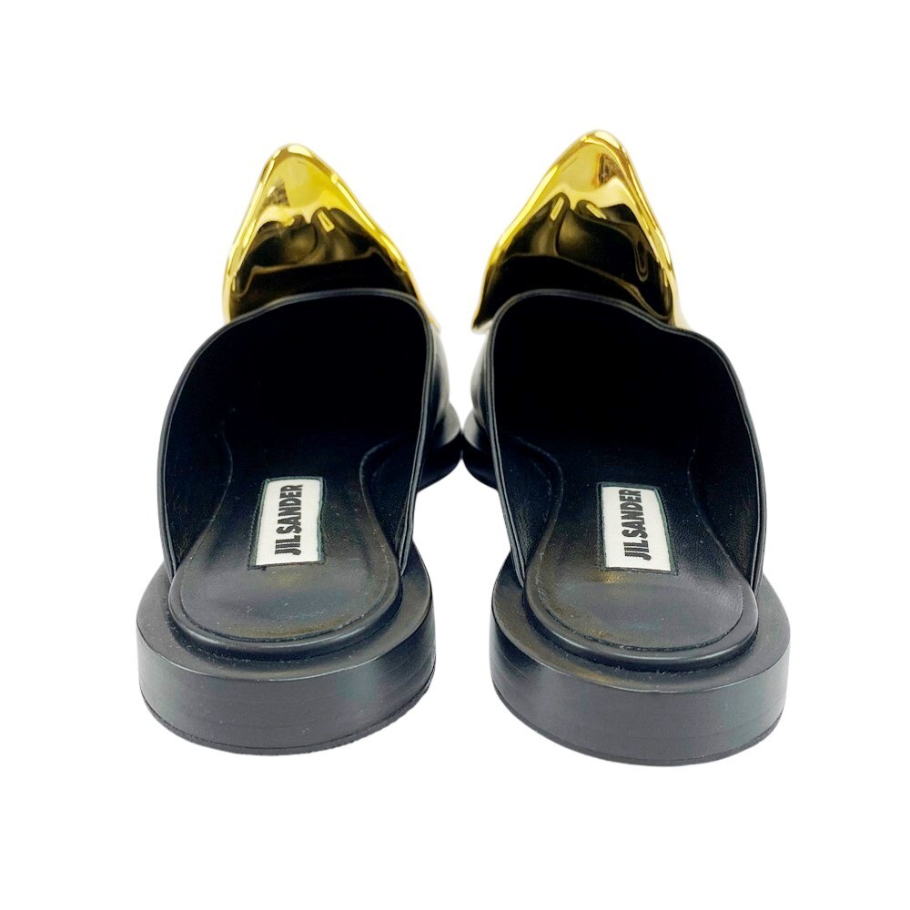 ■美品■ ジルサンダー メタルプレート ミュール ポインテッドトゥ サンダル レザー ブラック ゴールド JS38250A #36 箱 【21675】5_画像2