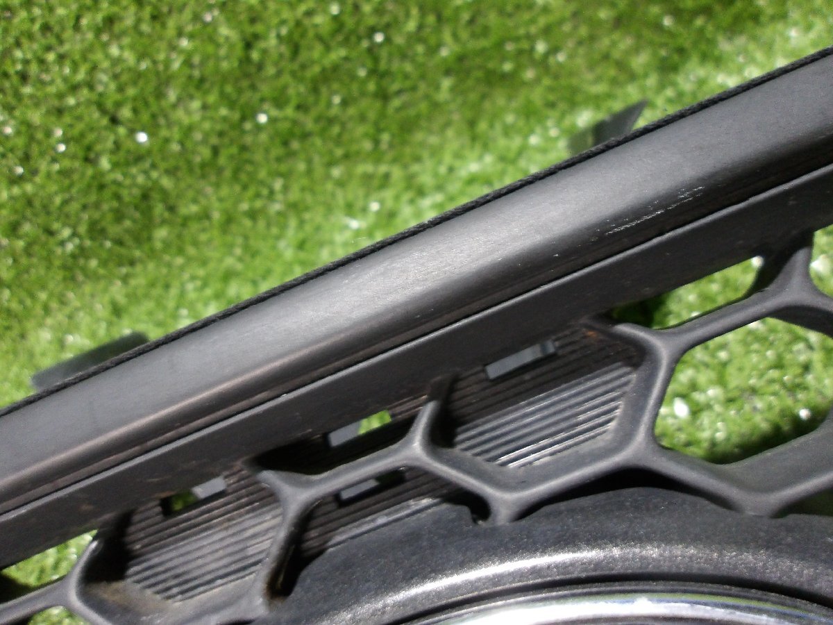【D】スバル　レガシィ　BE5　純正　グリル_画像10