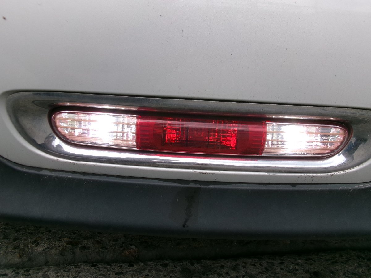 美品 BMW ミニクーパー SU16 R56 純正 リアバンパー ホワイトシルバーA62 Y7.0923 _画像6