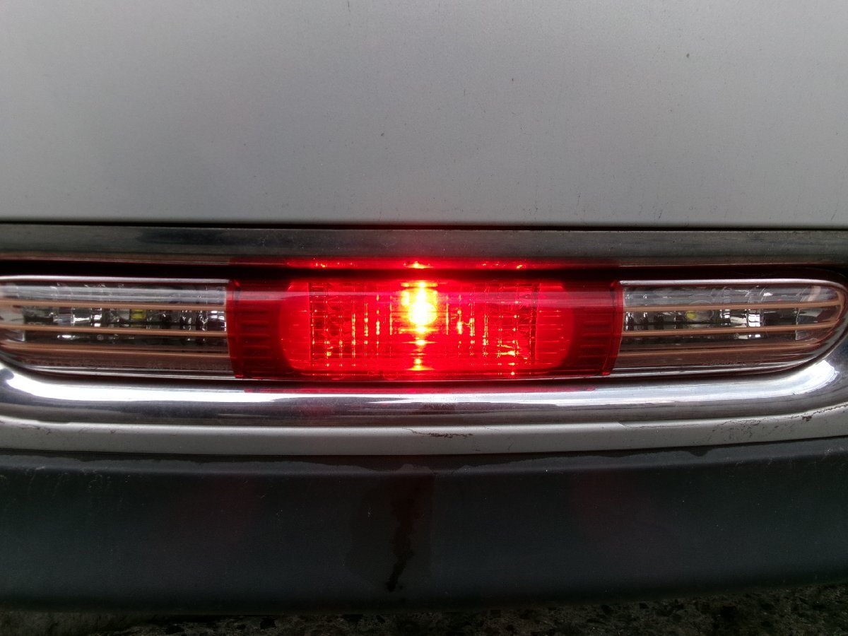 美品 BMW ミニクーパー SU16 R56 純正 リアバンパー ホワイトシルバーA62 Y7.0923 _画像7