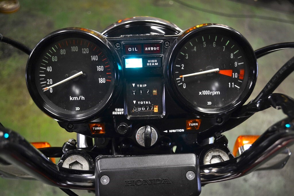 車検付き　HONDA　CB750K　RC01　國(guó)內(nèi)物　低走行　自走OK　橫浜市より?。悖狻。悖猓our