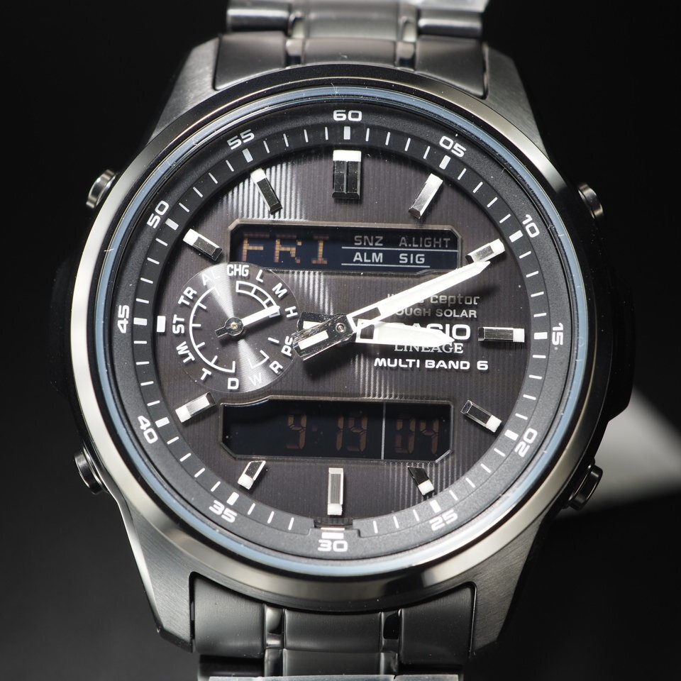 ◆未使用/超美品/1円~◆ CASIO カシオ LINEAGE リニエージ LCW-M300DB-1AJF 電波ソーラー 未使用 保管品 デジアナ 腕時計 「27683」