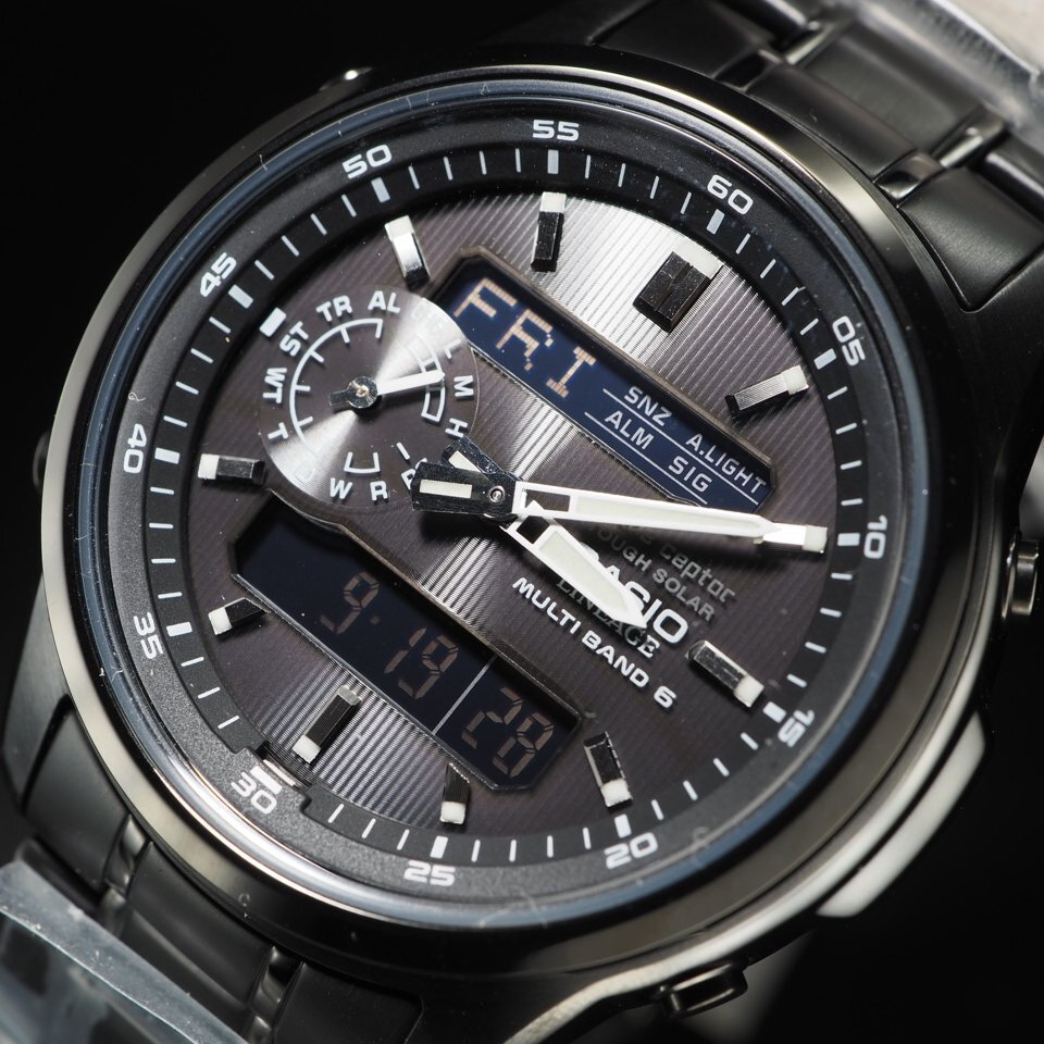 ◆未使用/超美品/1円~◆ CASIO カシオ LINEAGE リニエージ LCW-M300DB-1AJF 電波ソーラー 未使用 保管品 デジアナ 腕時計 「27683」