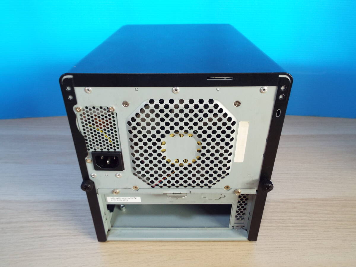 Mini-ITX PCケース NAS サーバー ホットスワップ HDDベイ 4臺(tái) Nipron Flex 220W 電源 PCFX-220P