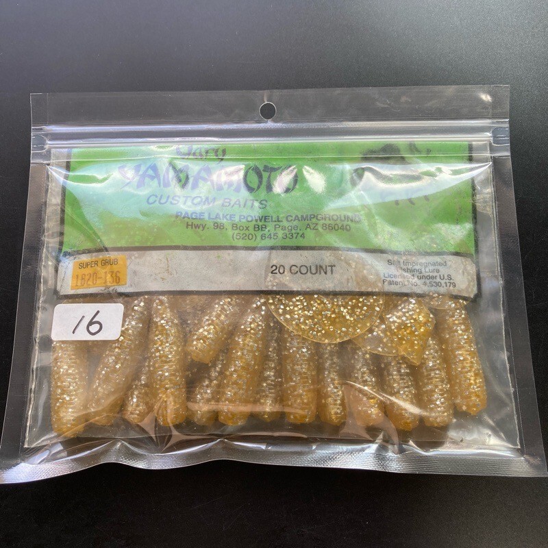 815388 ゲーリーヤマモト 5インチ スーパーグラブ １６本 GARY YAMAMOTO シングルテール #136クリアー／シルバーフレーク ややヤケオールド_画像5