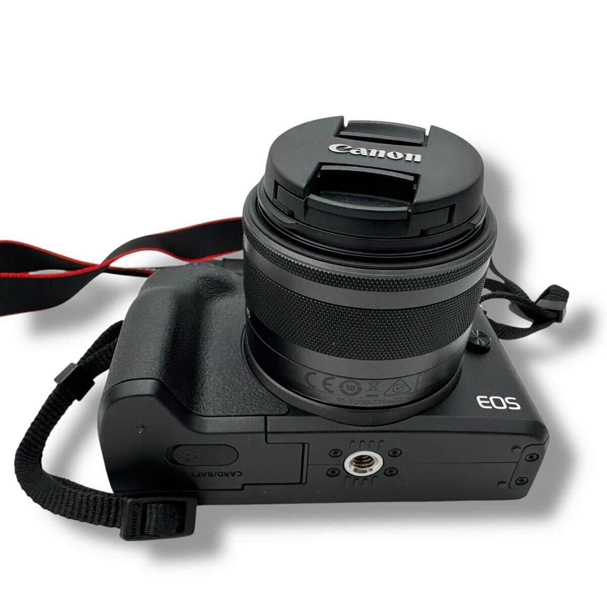 Canon EOS KISS M キャノン ダブルズームキット ブラック ミラーレスカメラ